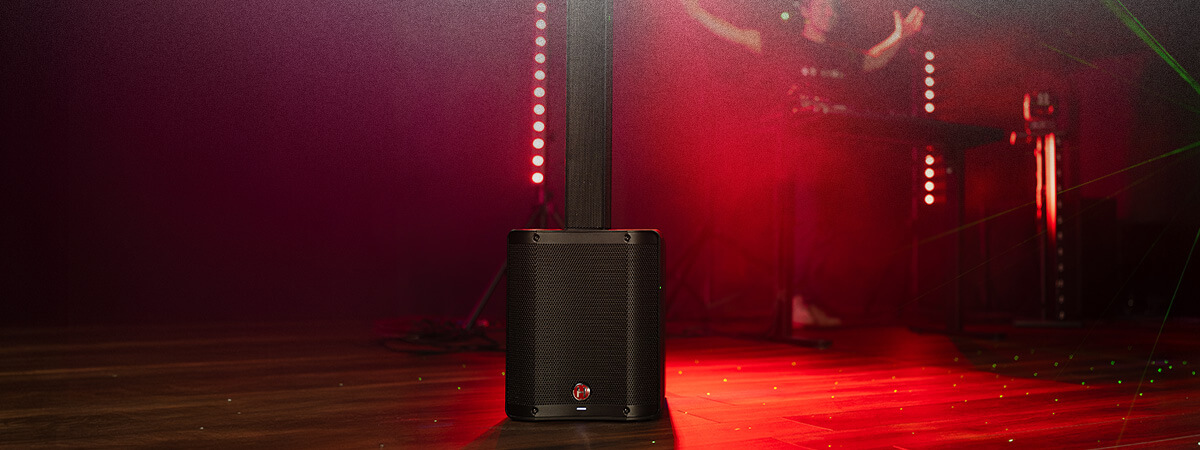 Harbinger Pro Audio Line Array MLS1000 With DJ Warming Up