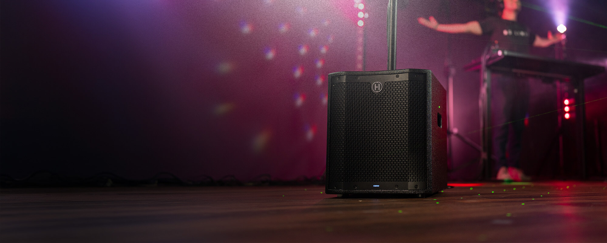 Harbinger Pro Audio VS12 With DJ