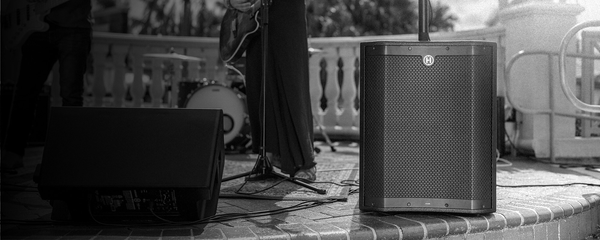 Harbinger Pro Audio Vari Subwoofer VS18 On Stage